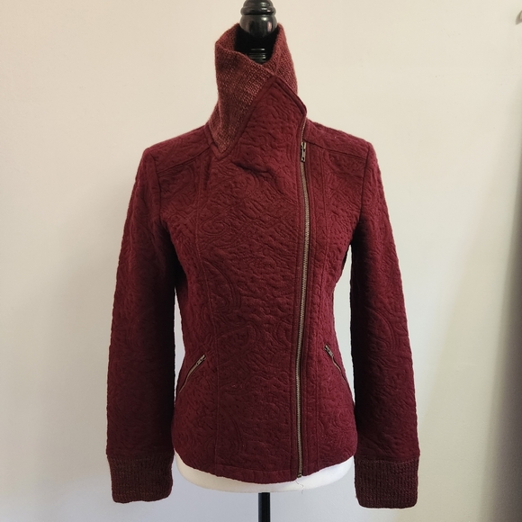 Anthropologie Moto Sweater Jacket in Burgundy Paisley Jacquard Print - Picture 9 of 12